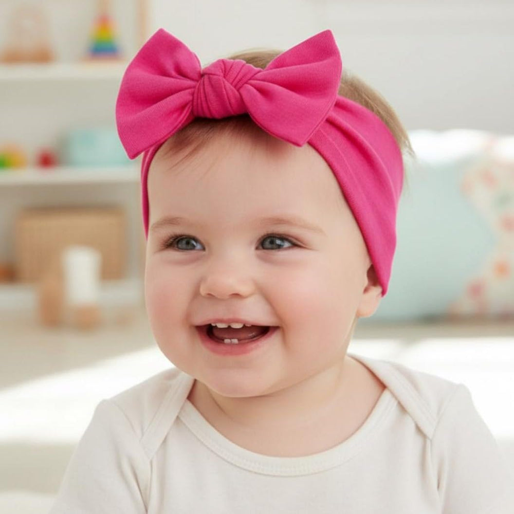 BABYGIZ headband bow stays soft on baby's skin for all-day comfort.