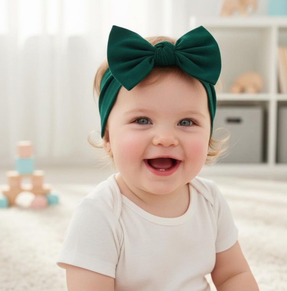 BABYGIZ headband used as a photo prop to enhance portraits.