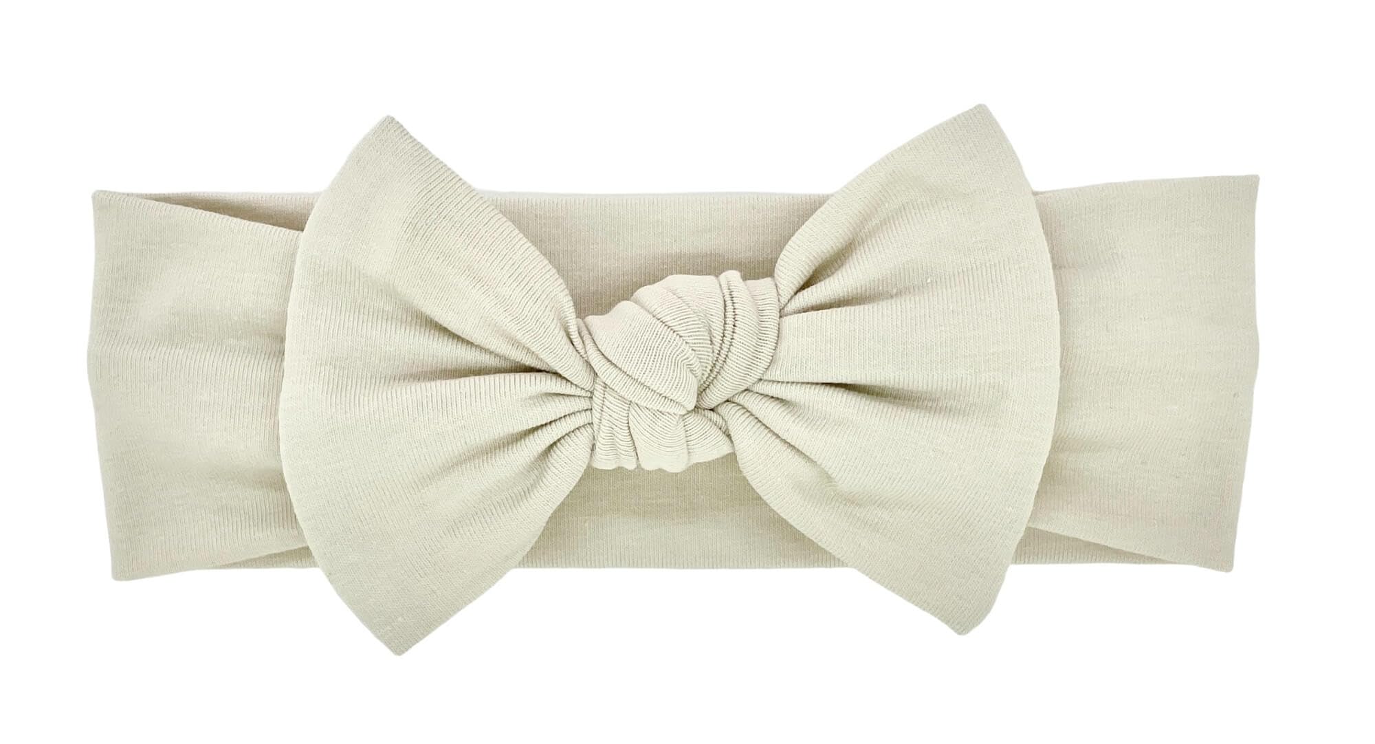 BABYGIZ headband travel-friendly accessory that stays comfortable on trips.