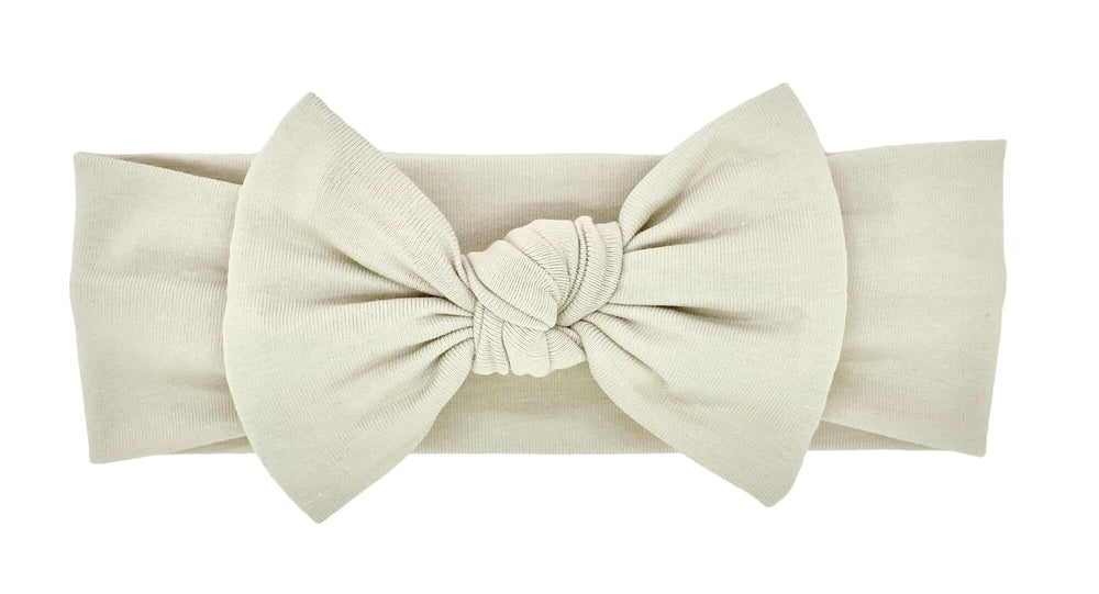 BABYGIZ headband travel-friendly accessory that stays comfortable on trips.