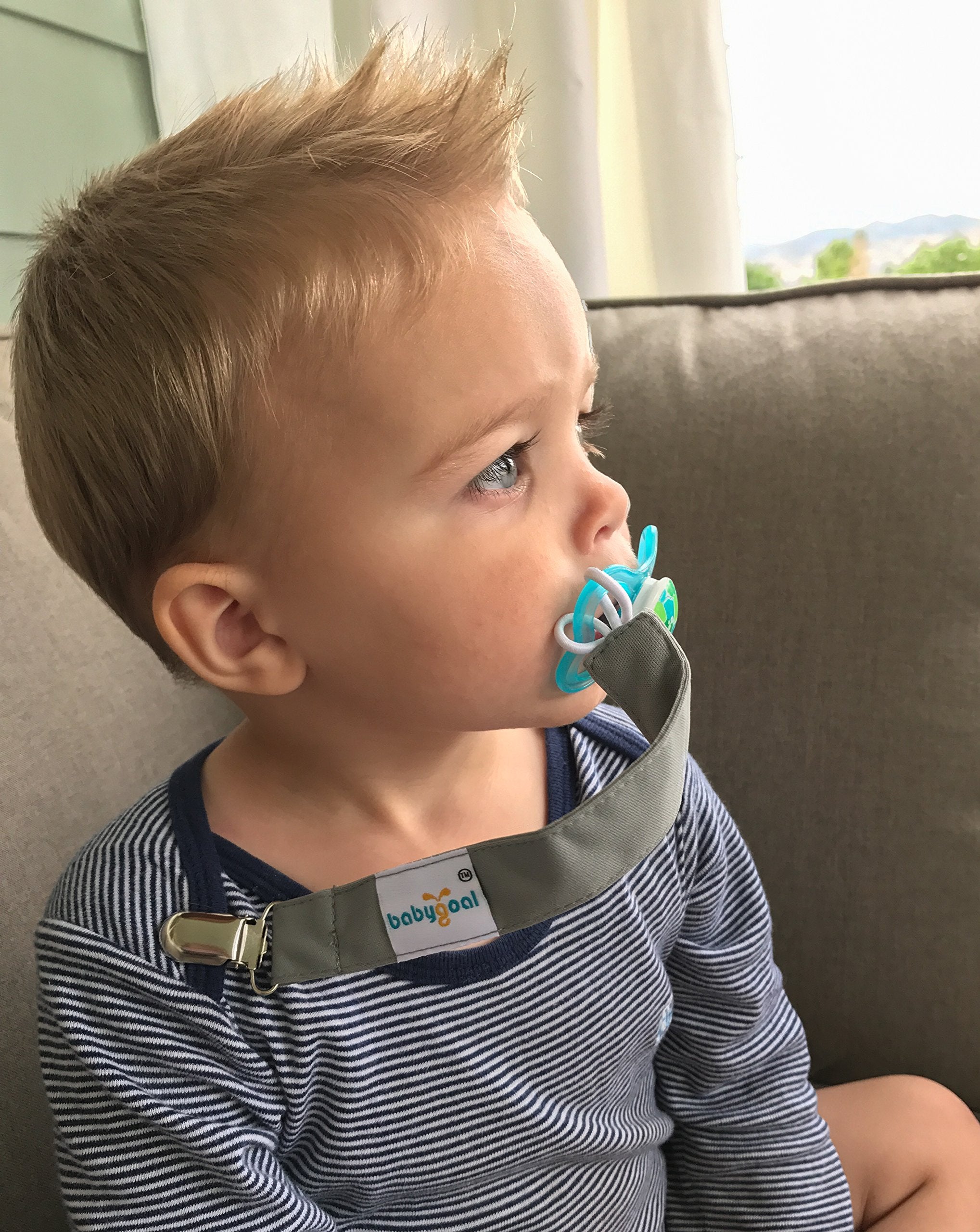 Babygoal pacifier clip safety-focused packaging demonstrates easy everyday use.