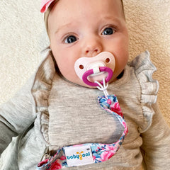 babygoal solid-color pacifier clip simple durable design fits most pacifiers.