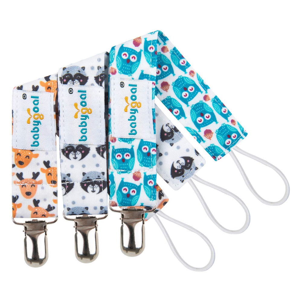 Babygoal universal-fit pacifier clip attaches to most pacifiers