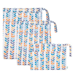Babygoal wet bag medium side pocket for separating wet and dry items.