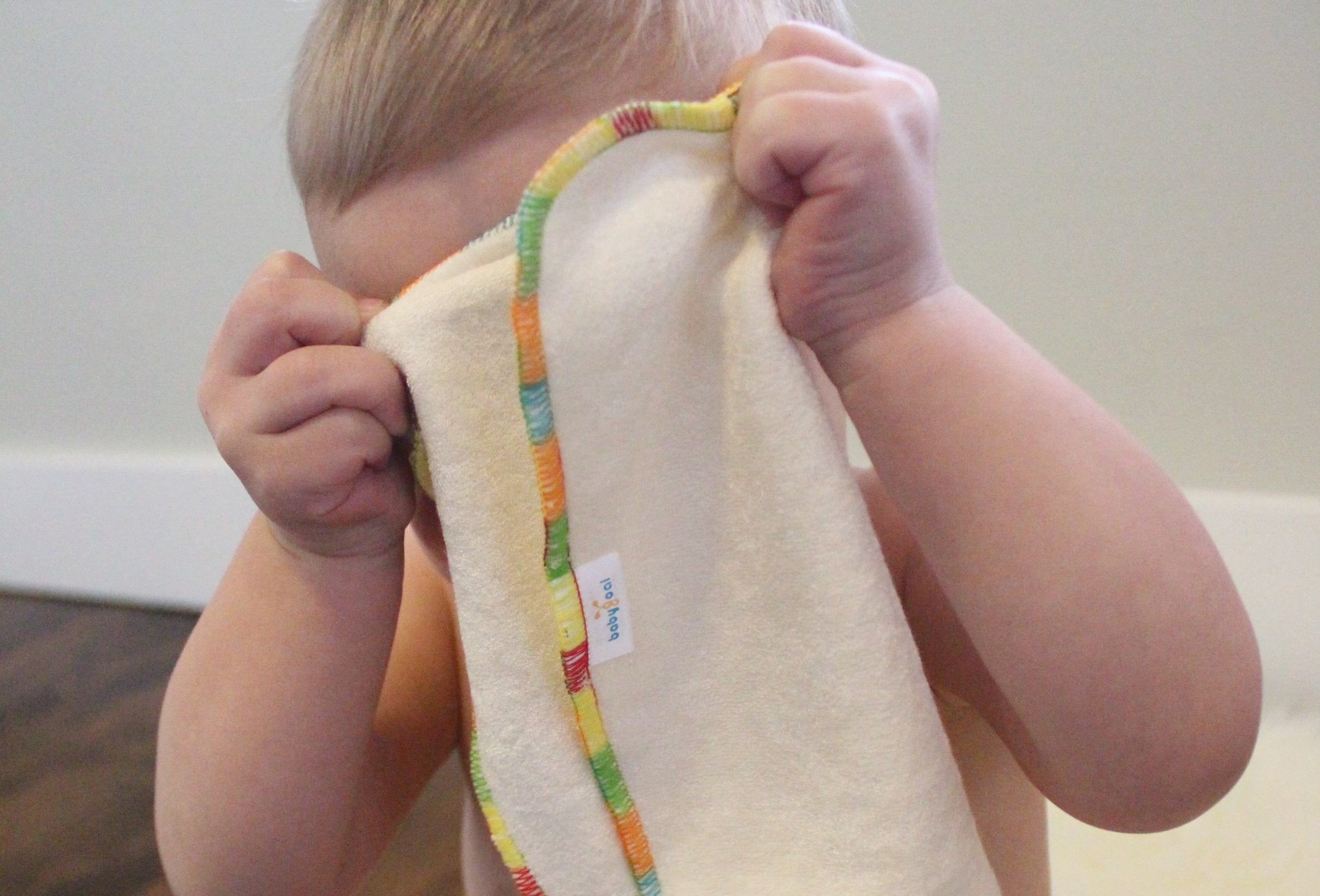 babygoal wipes versatile cleaning scenario demonstrates multipurpose facial and spill care.
