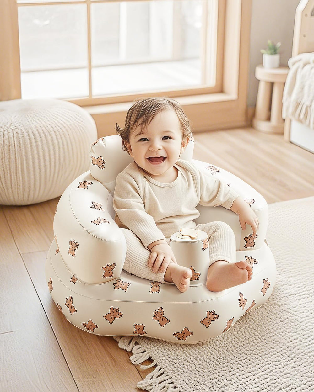 Babygreat inflatable baby seat side-view demonstrates stability for meals and playtime.