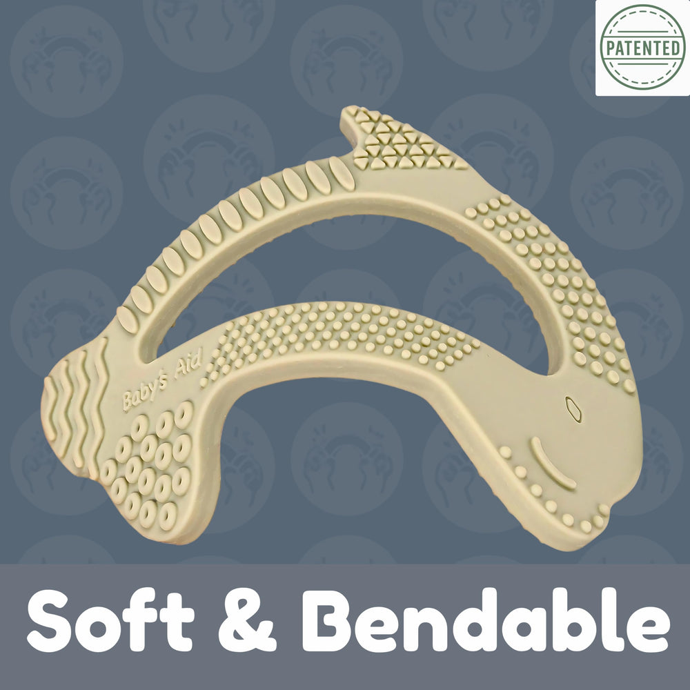 Baby's Aid teether dishwasher-safe for quick cleanup after mess-free play.