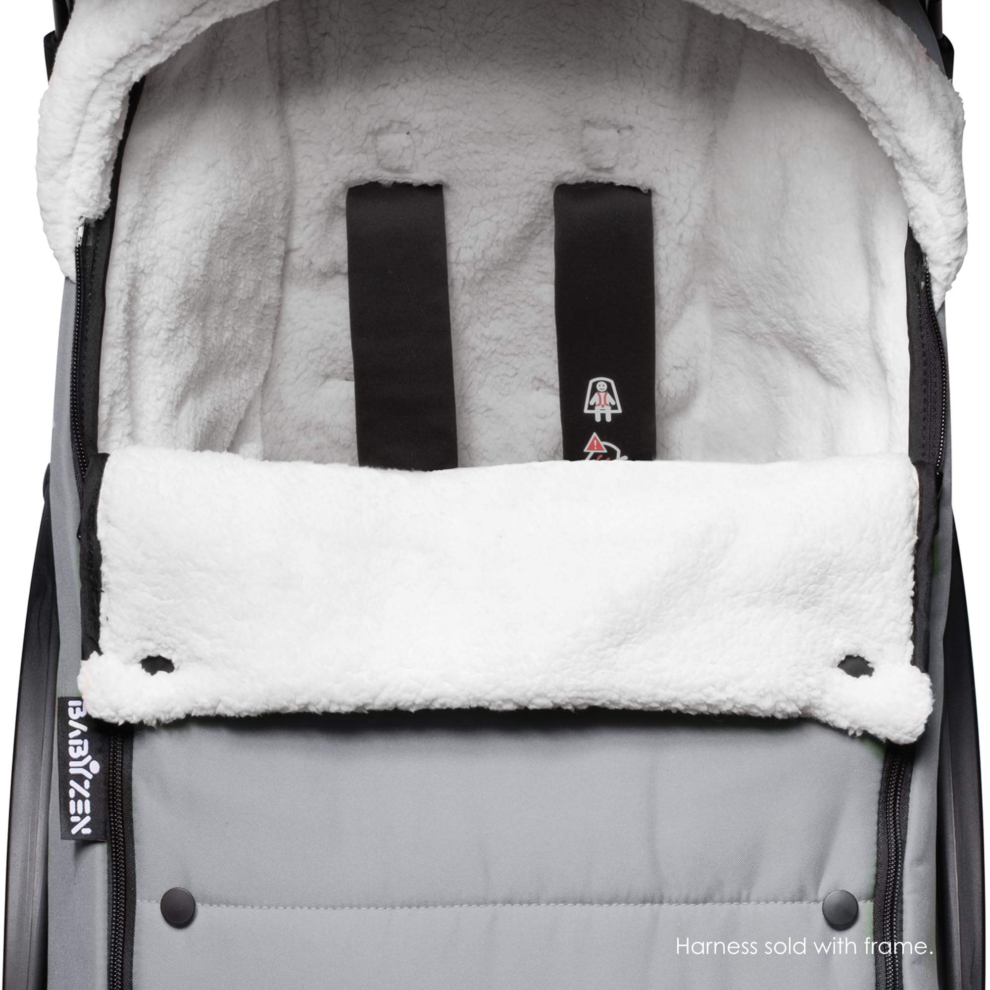 Bottom-opening design of Babyzen YOYO Footmuff Stone helps keep dirt out and cleanup easy.