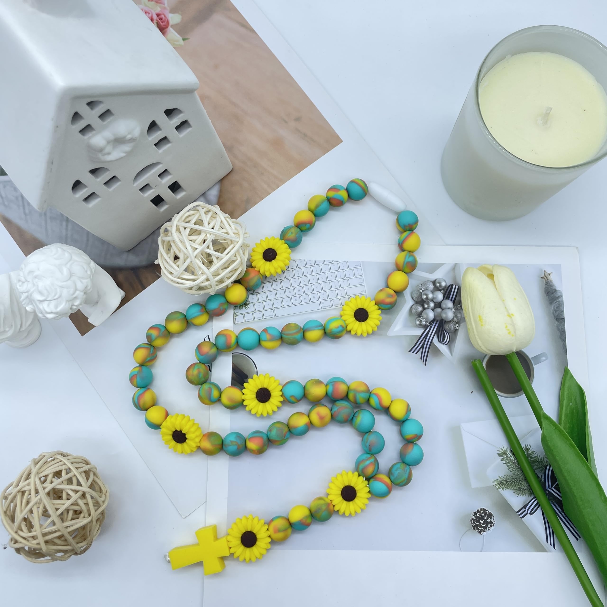 BAEAIEOU 50 cm necklace length suits comfortable daily wear or display.