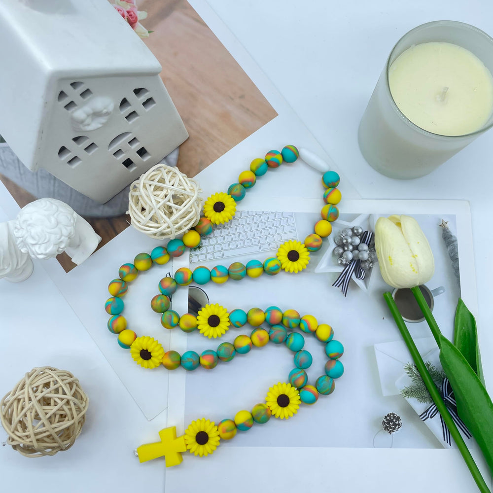 BAEAIEOU 50 cm necklace length suits comfortable daily wear or display.
