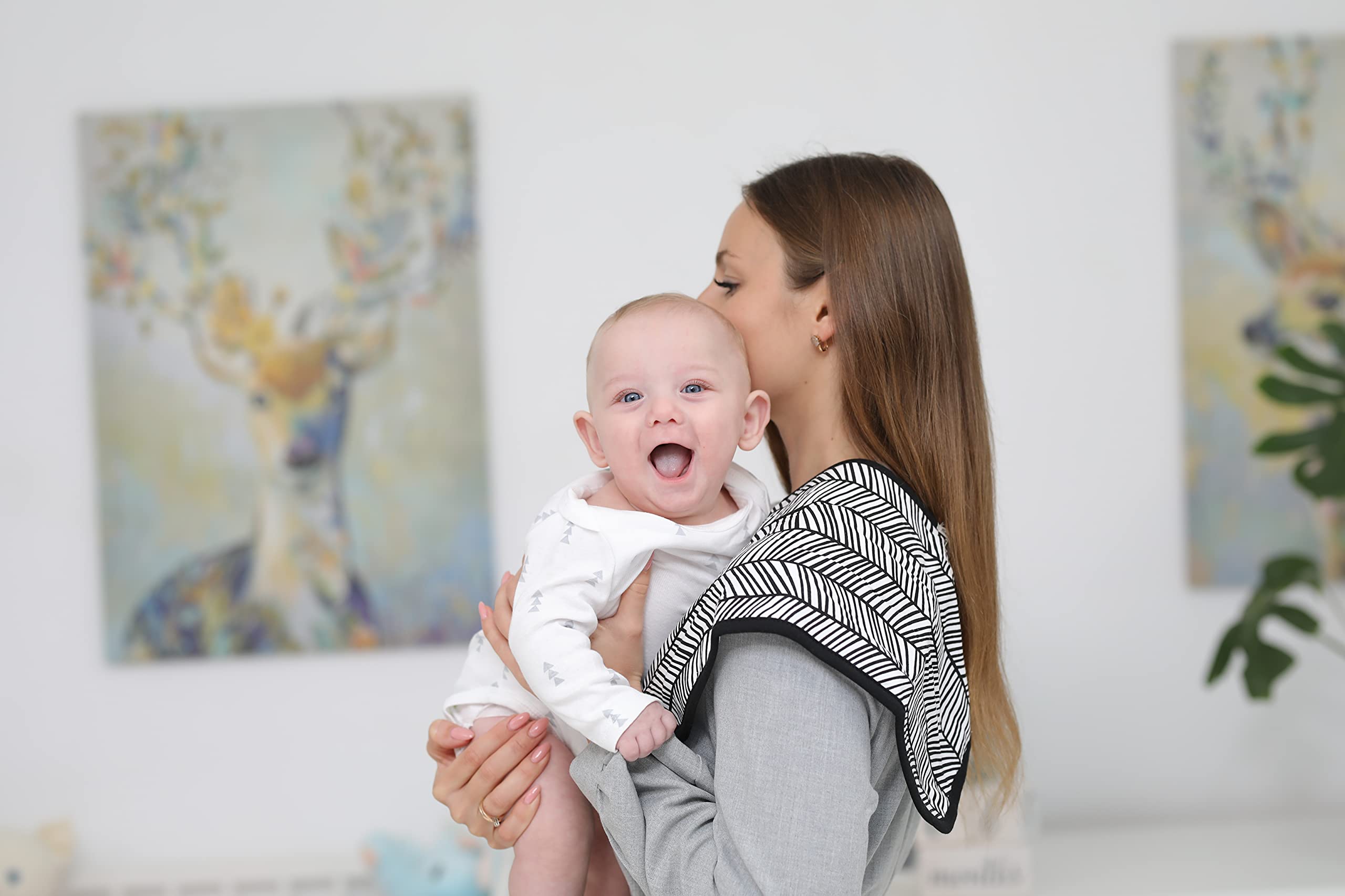 BaeBae Goods newborn-use friendly burp cloths during feeds and drool moments