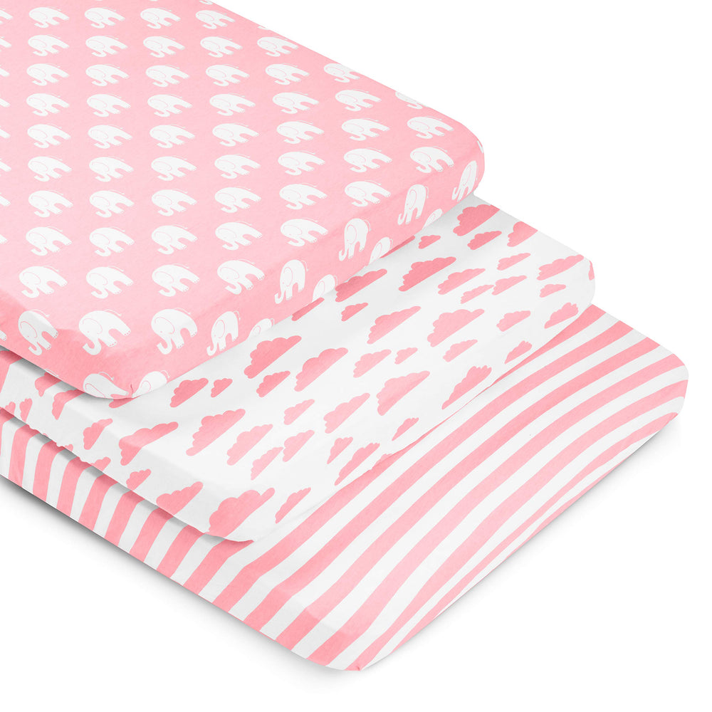 BaeBae Goods fitted sheets cloud pattern deliver skin-friendly comfort for sensitive babies