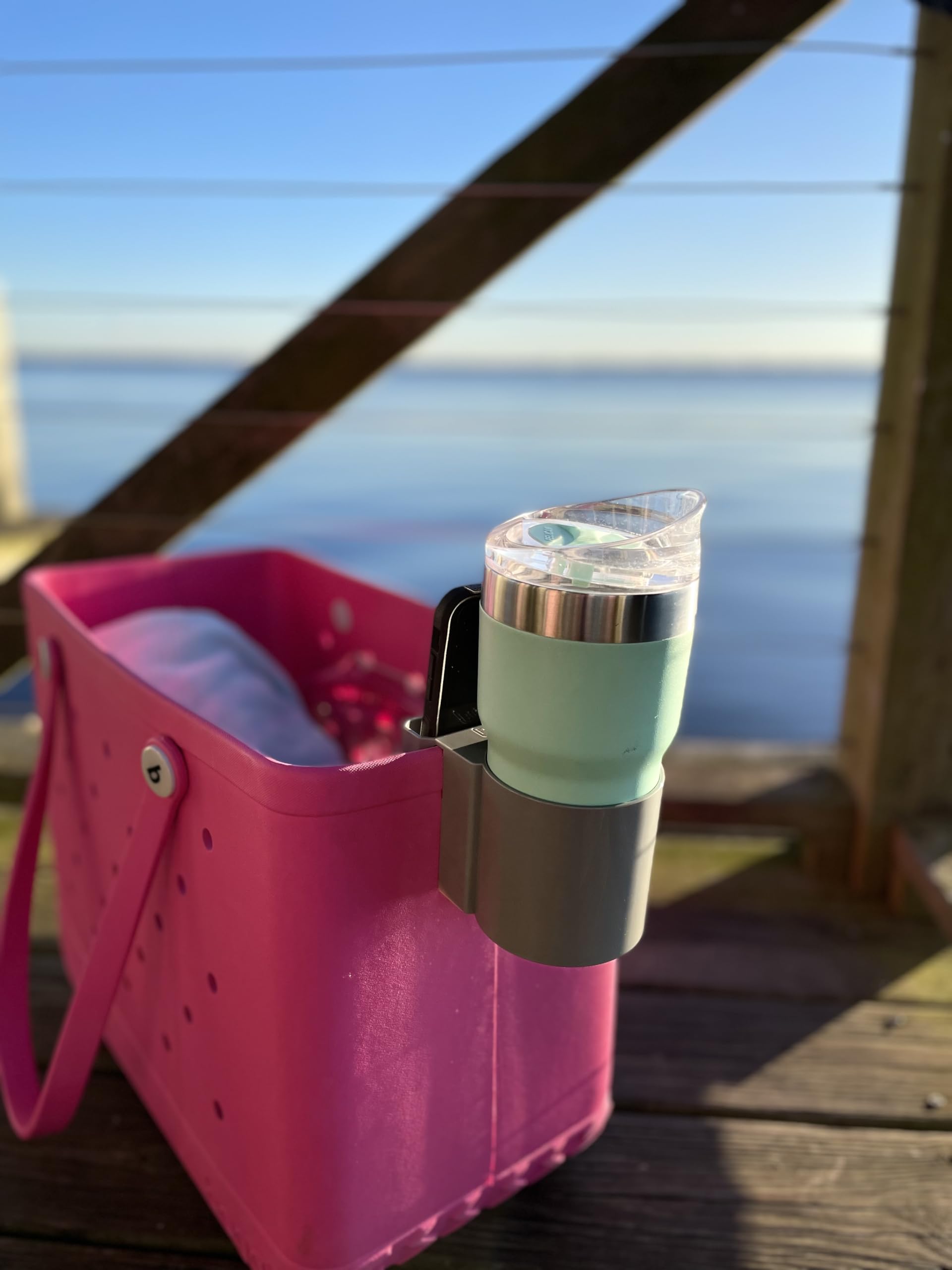 Bag Lady Stanley 40oz cup fit ideal for outdoor days.