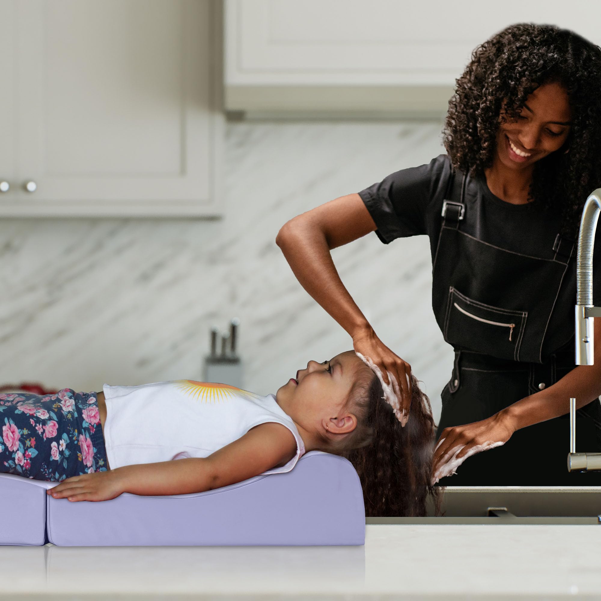 BALAPET Hair Washing Station multisurface-use shows versatile setup beyond kitchen.