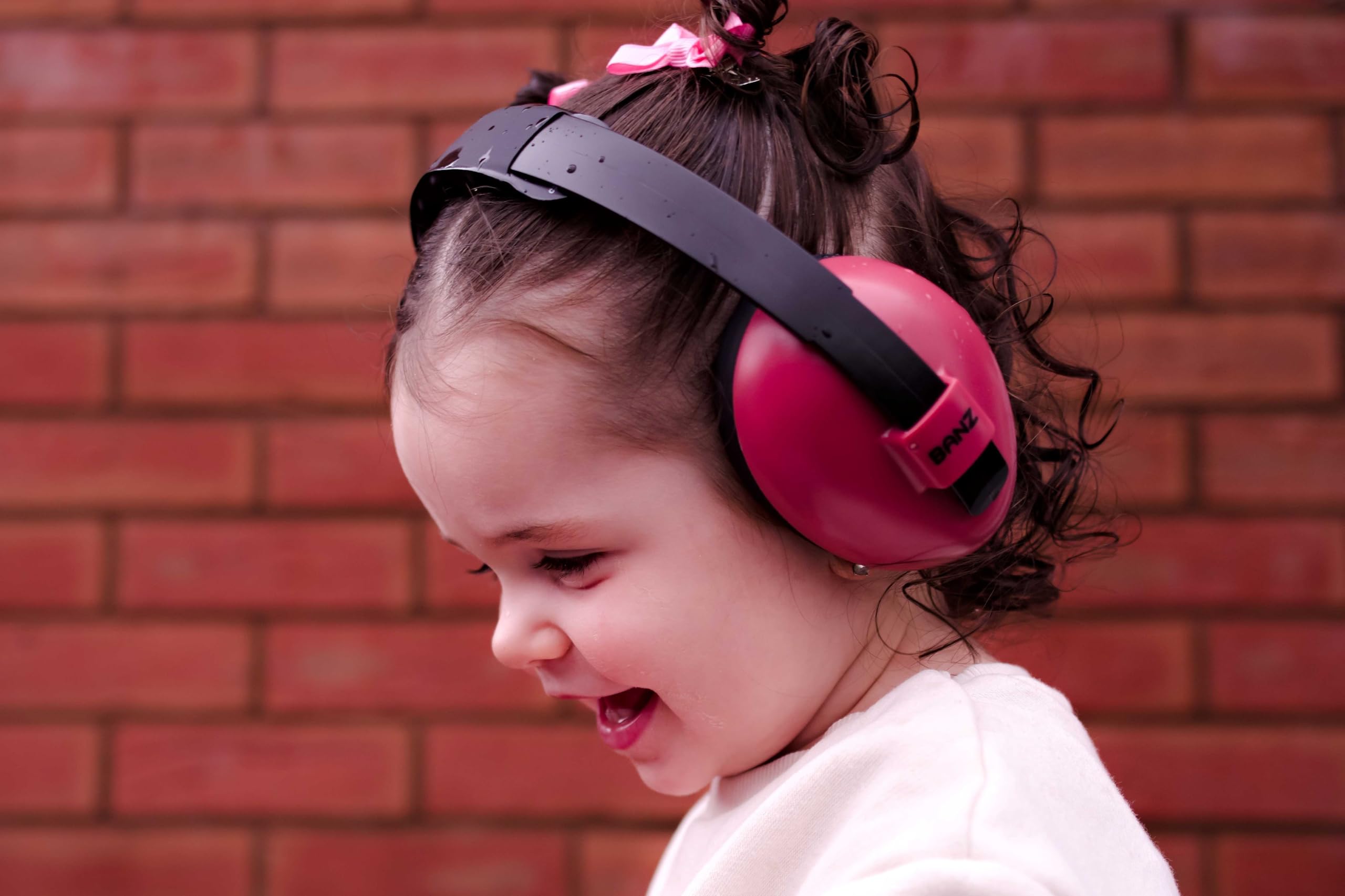 BANZ infant earmuffs maroon packaging and usage guidance for families.