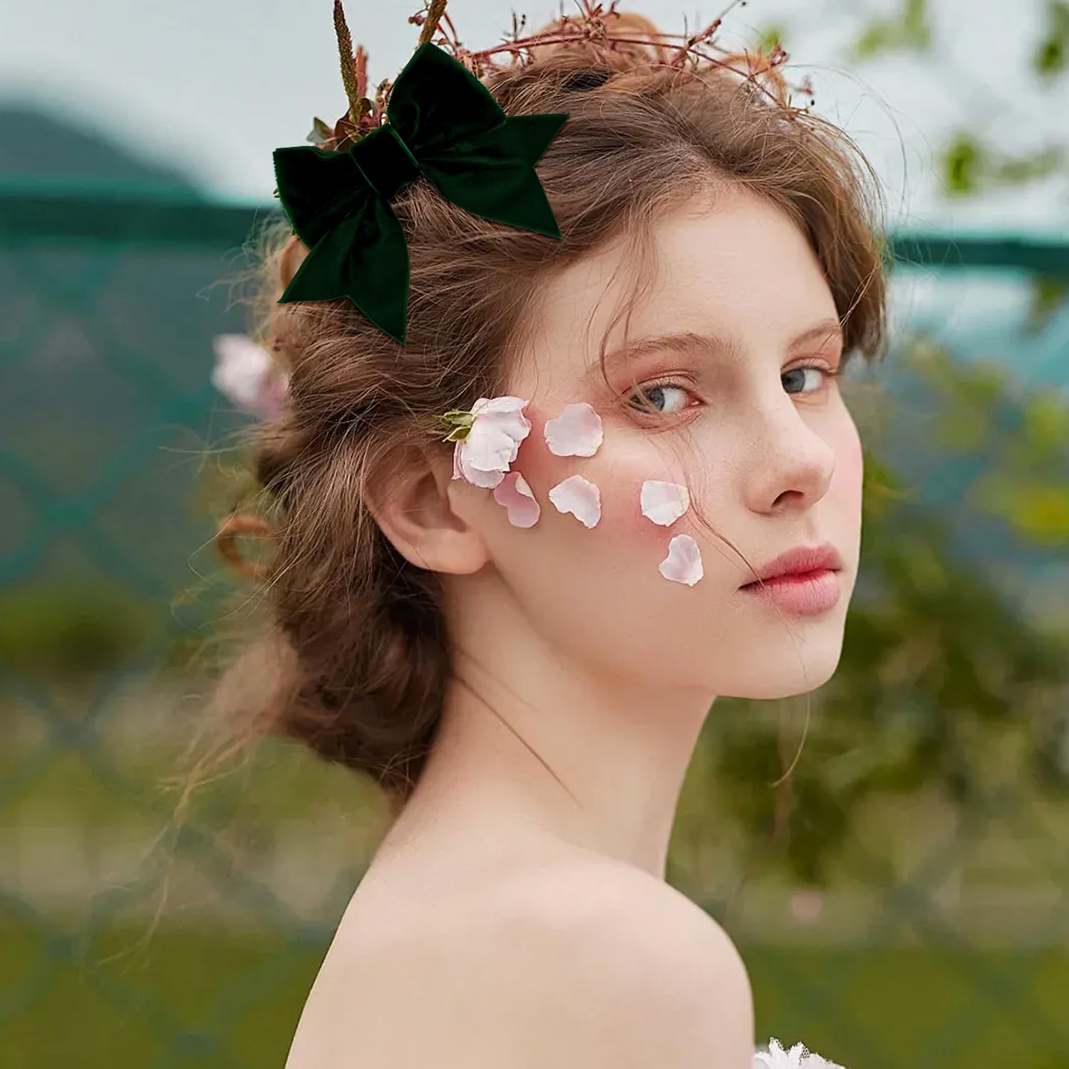 Baotongle wedding-flower-girl velvet bow: charming accessory for formal events.