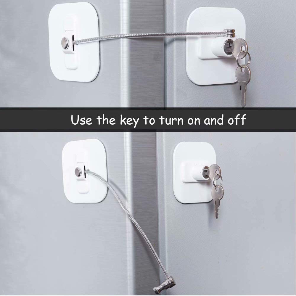 BAOWEIJD fridge lock with keys demonstrates easy one-handed operation for quick access after locking.