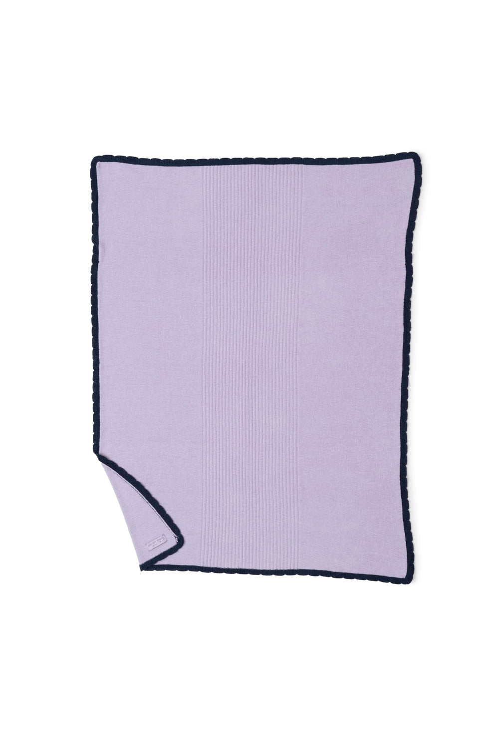 Barefoot Dreams CozyChic Ultra Lite Scallop Border Stroller Blanket shows contrasting border design for stylish coverage.