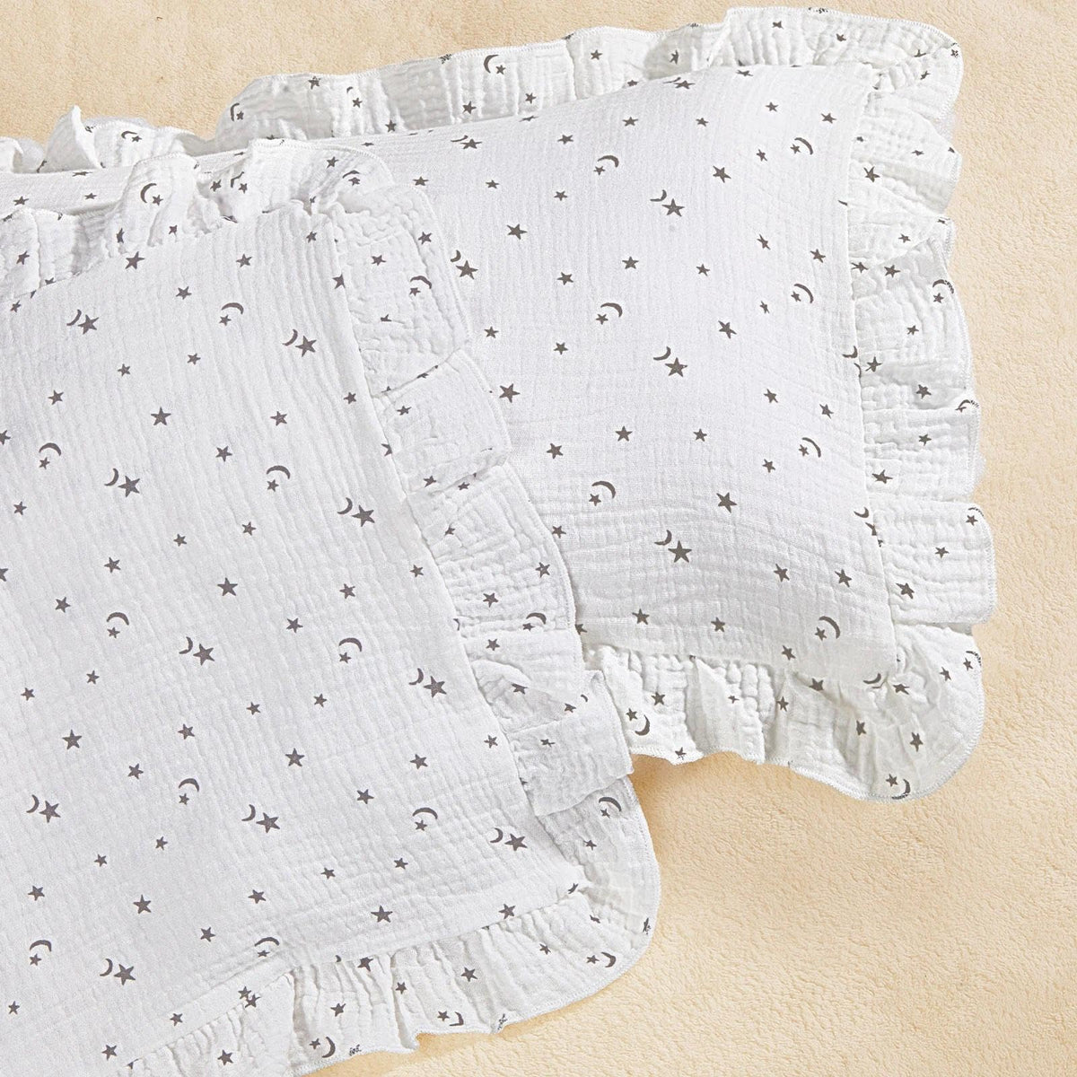 Basumee toddler pillowcase muslin texture shows breathable sleep comfort.