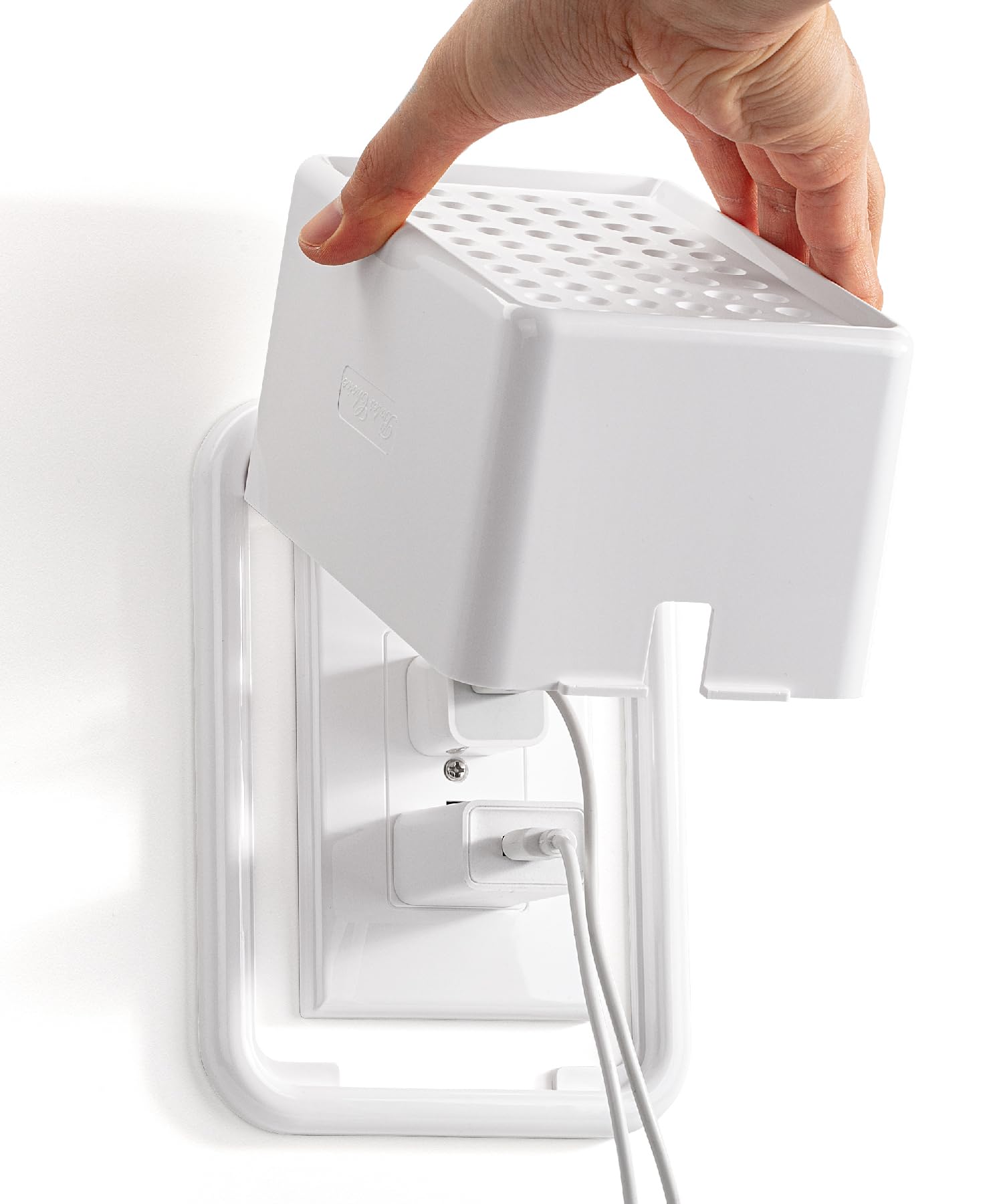 Bates Choice extra-large outlet box frame closeup with room for adapters