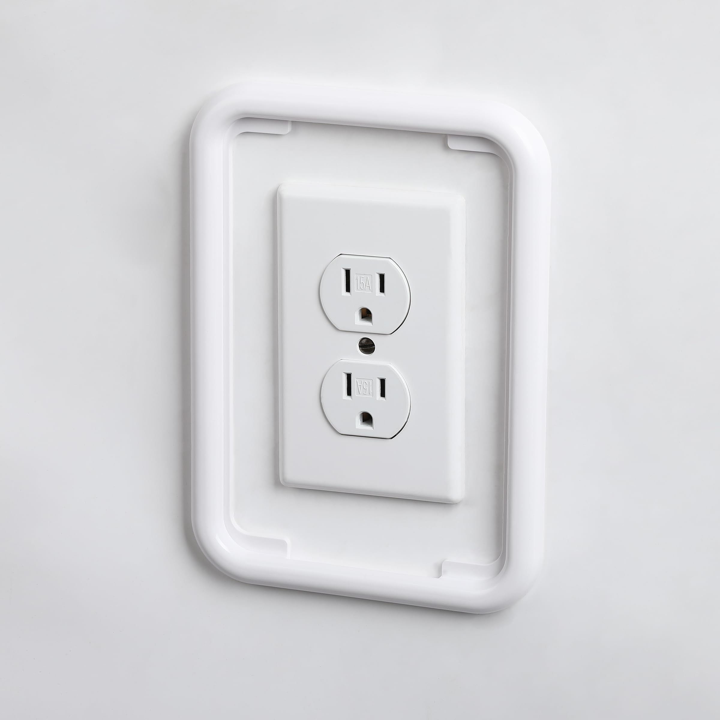 Bates Choice organized room without outlet clutter