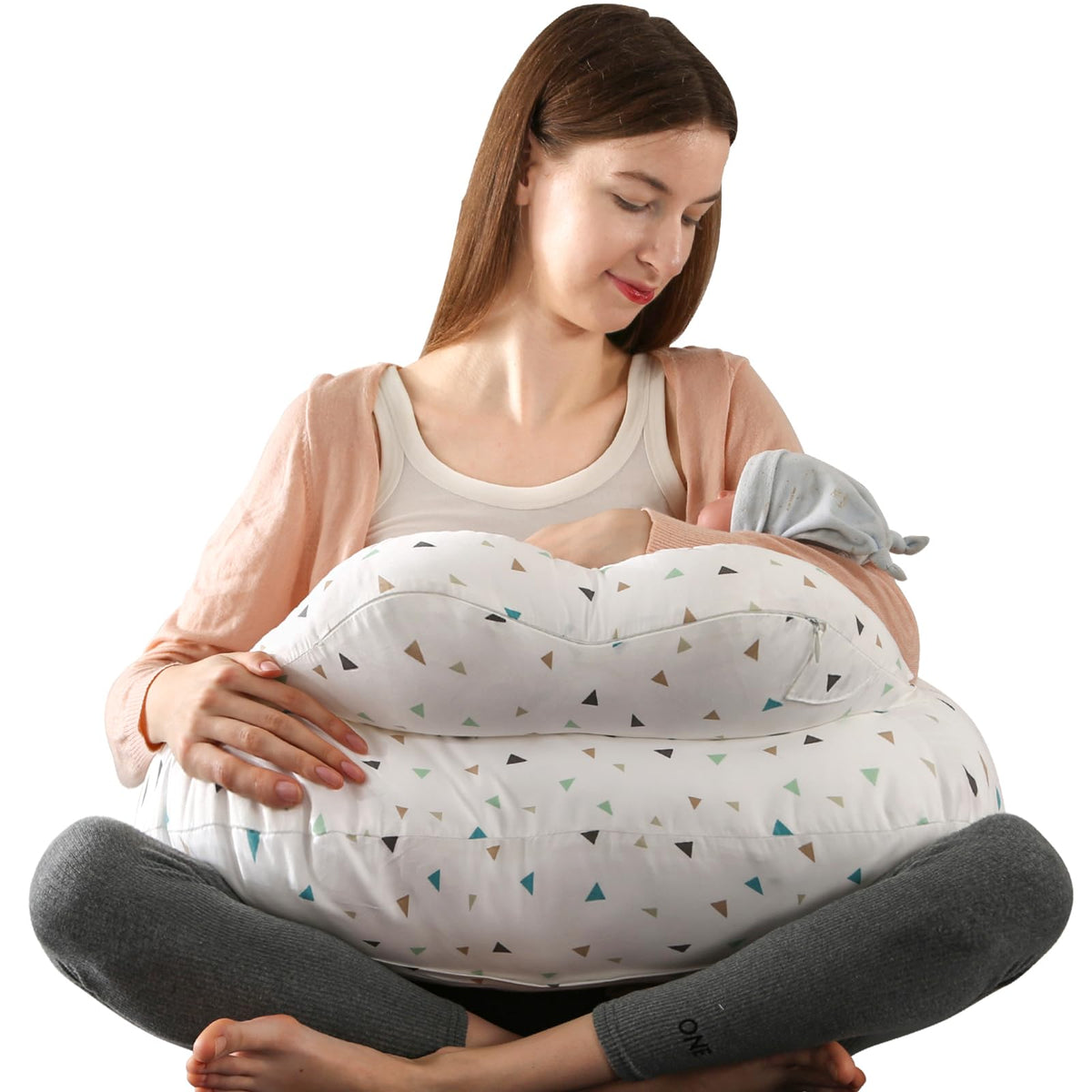 BATTOP nursing pillow adjustable-buckle shows secure, customizable fit for comfortable feeding.