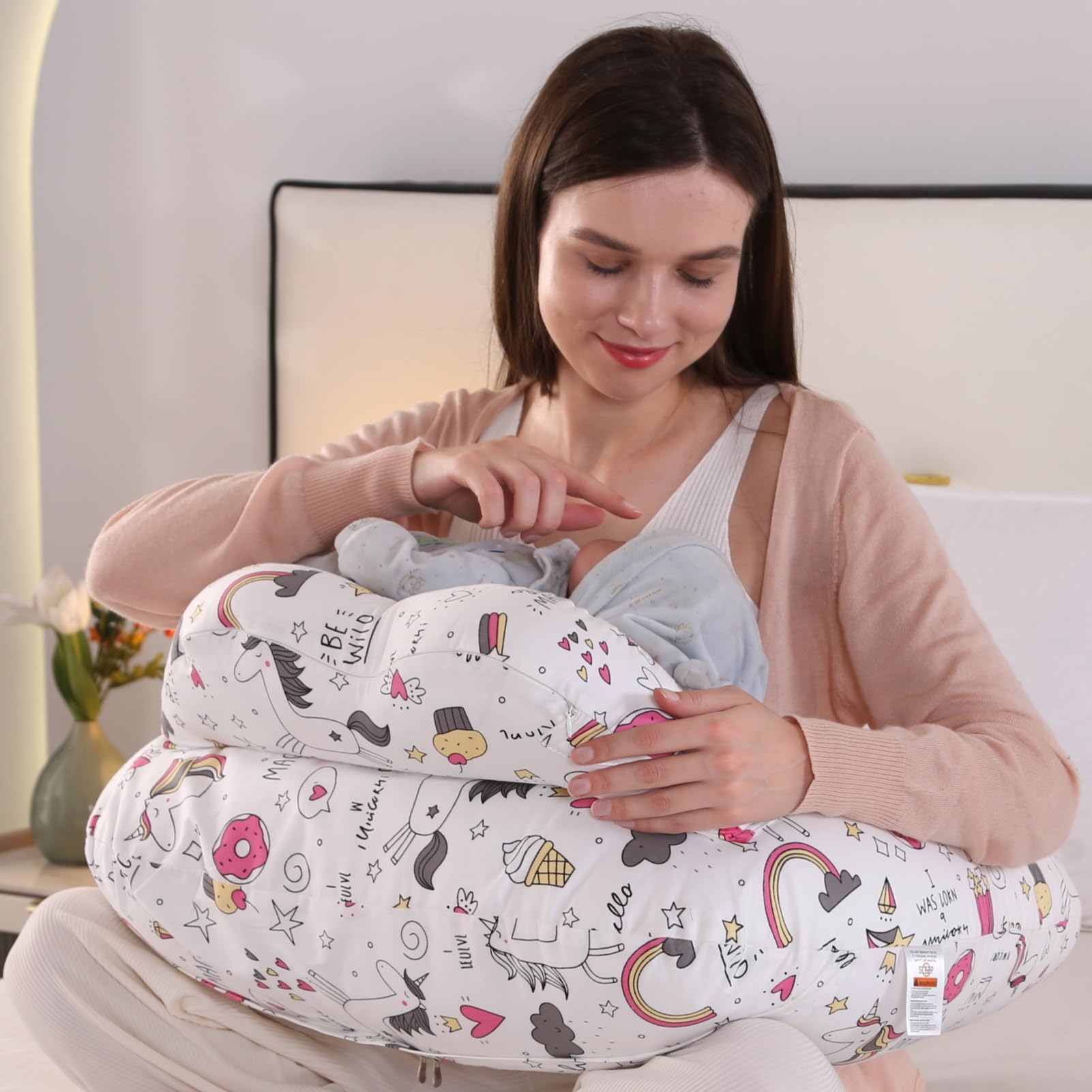 BATTOP nursing pillow frees one hand for multitasking during feeding