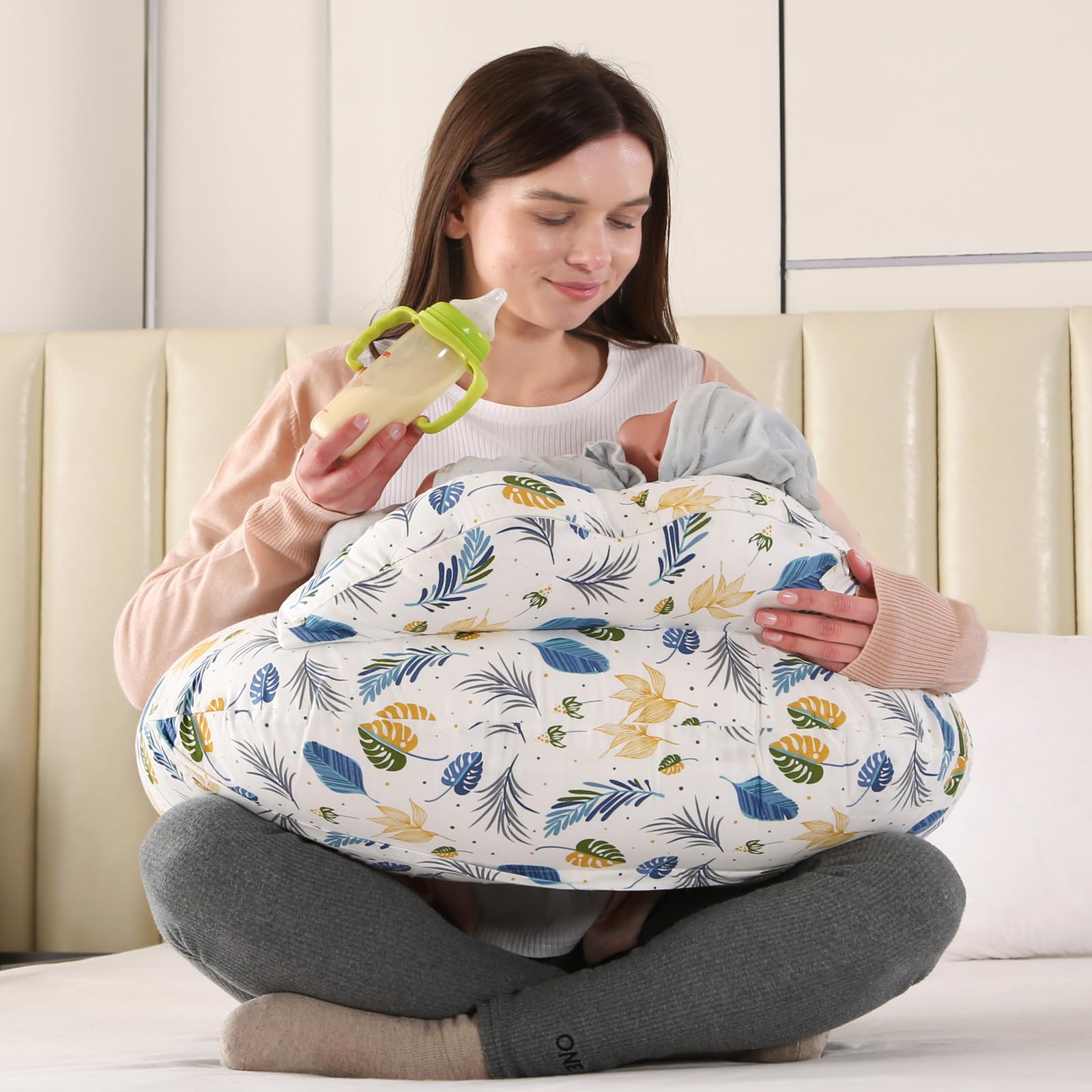 BATTOP nursing pillow as versatile feeding and lounging aid for new moms.