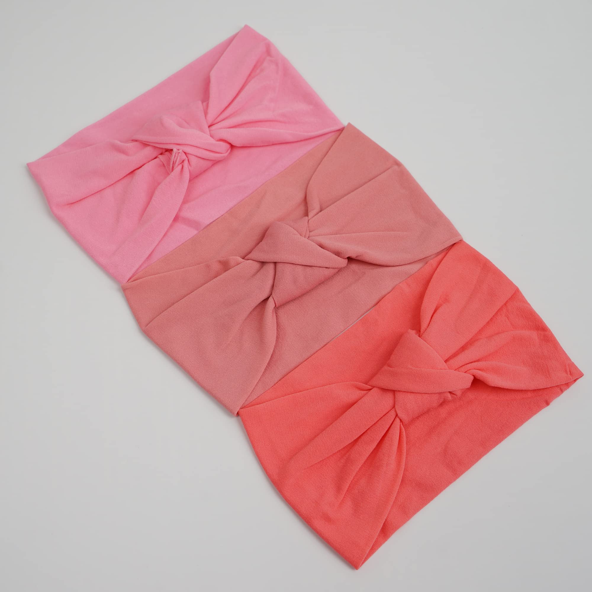 BBGifts-gift-ready-packaging-bbgifts conveys ready-to-gift presentation for baby showers.