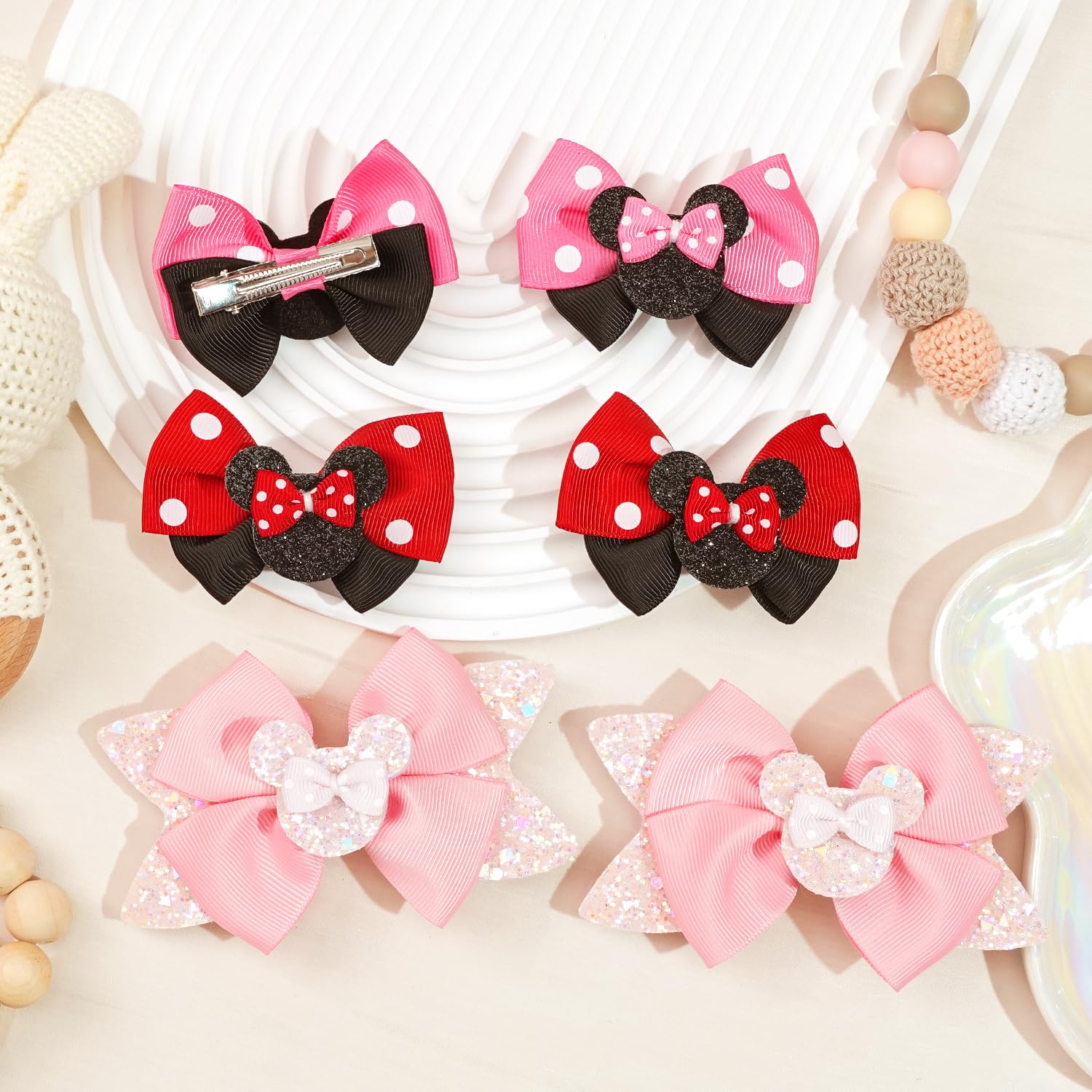 BBGifts glitter bow clip packaging showing 8-piece set ready for gifting