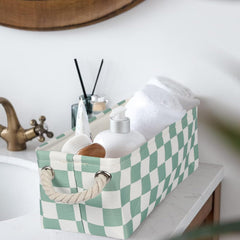 BBSET green-handles closeup highlights portable design for quick room-to-room organization.
