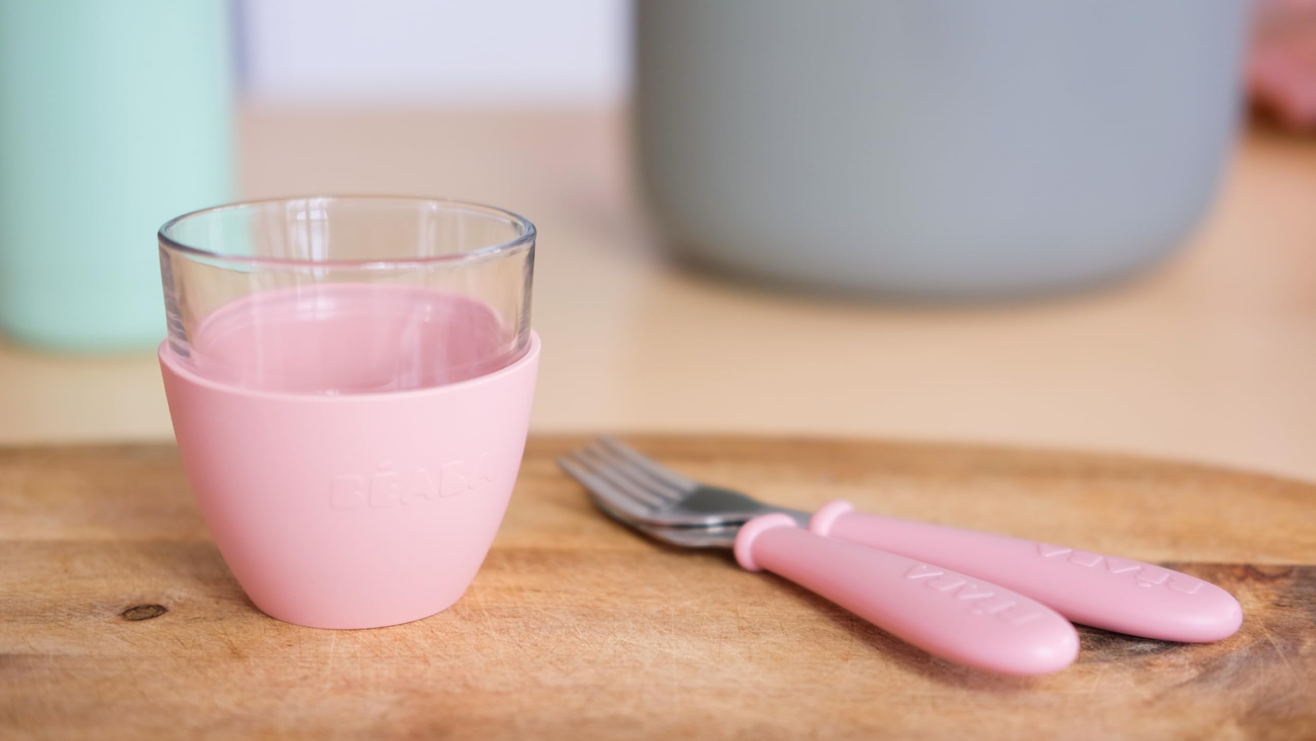 Beaba All Grown Up rose cutlery set showing hygienic arched design for cleaner meals.