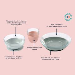 Beaba baby bowl suction close-up demonstrates secure attachment on high chair.