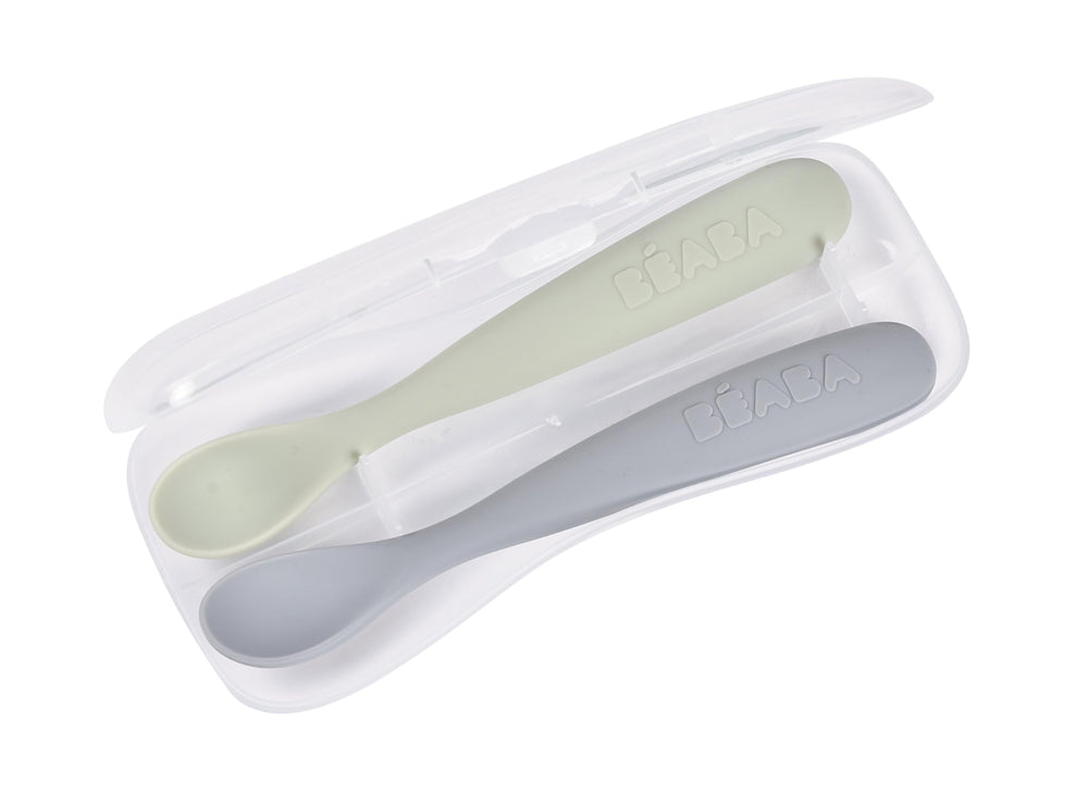 BEABA Baby's First Foods Spoon Set Travel Case keeps spoons clean during on-the-go feeding.