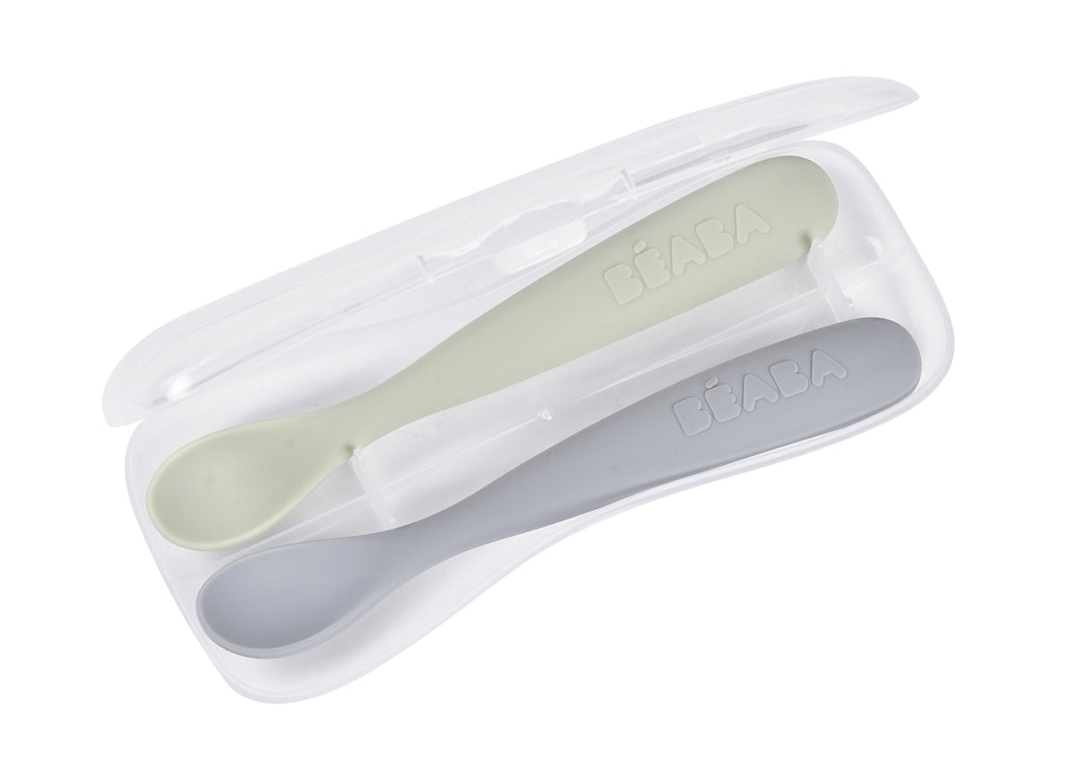 BEABA Baby's First Foods Spoon Set Travel Case keeps spoons clean during on-the-go feeding.