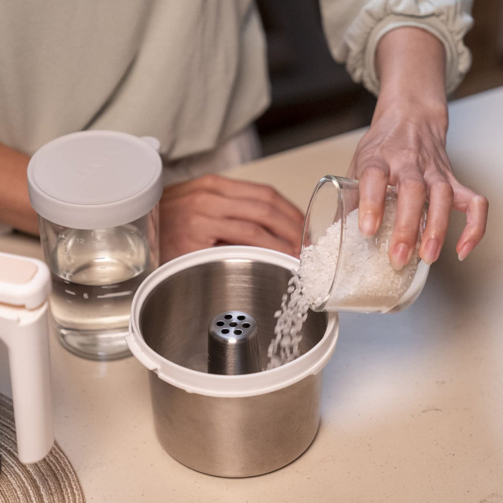BEABA Babycook Neo easy-cleanup aids quick, stress-free meal prep after steaming.