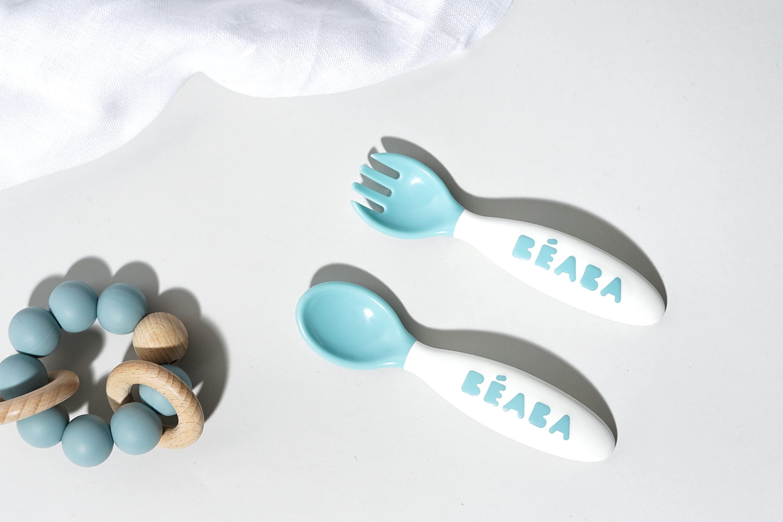 BEABA BPA-free cutlery ensures safe food contact for babies.