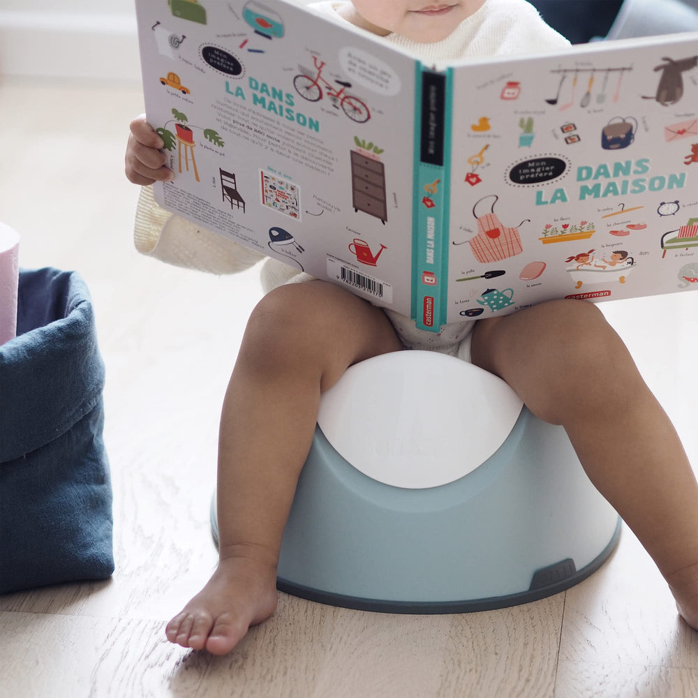 Beaba potty includes a back carry handle for portability and stability.