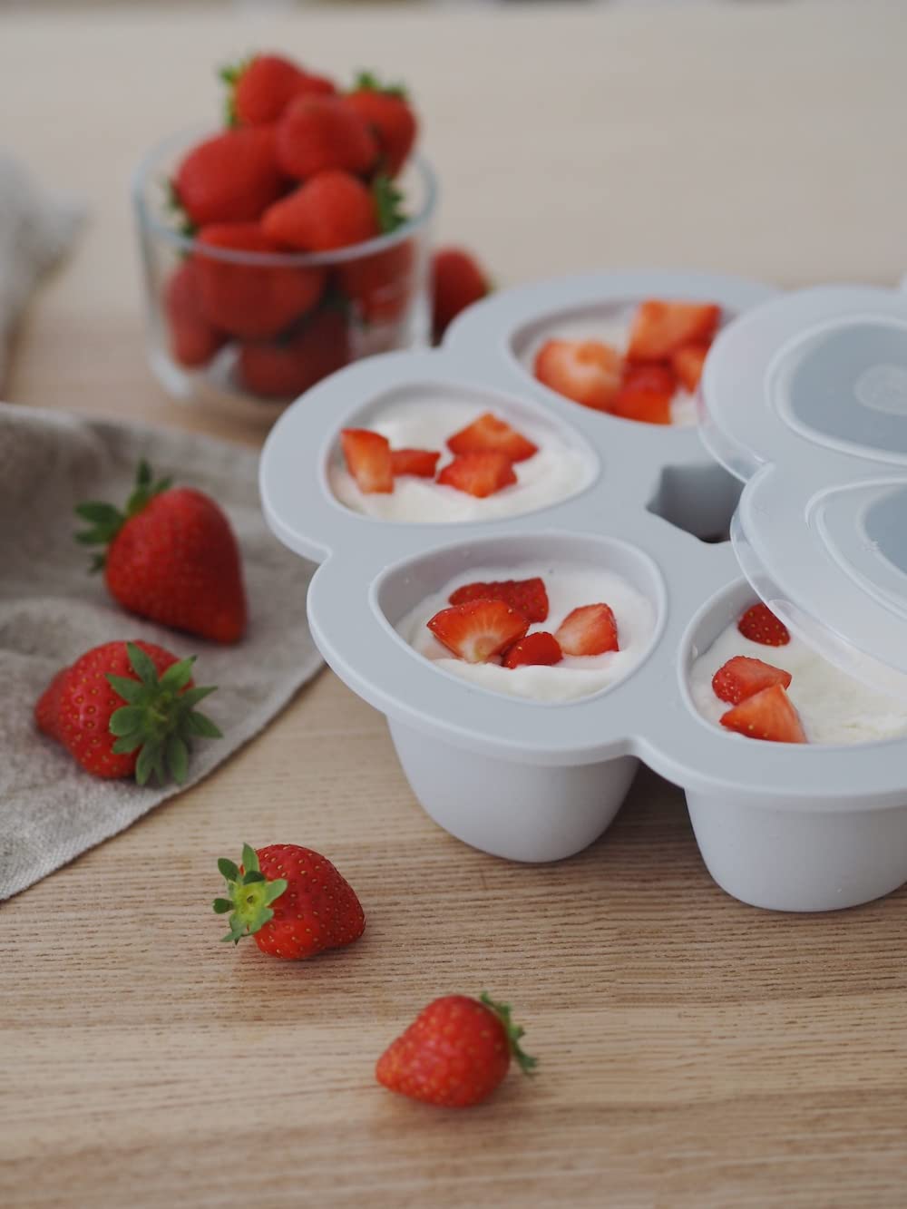 BEABA cloud silicone close-up highlights premium quality and BPA-free material.