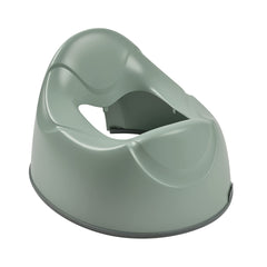 Beaba portable lightweight design image highlights travel-friendly potty for families.