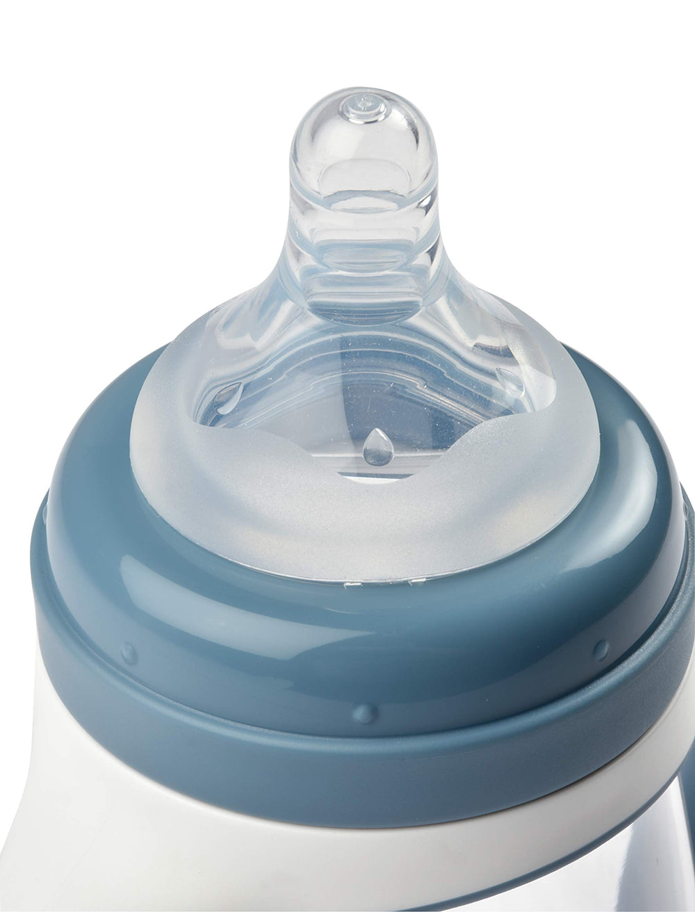 BEABA Rain leak-proof lid keeps liquids contained during on-the-go moments
