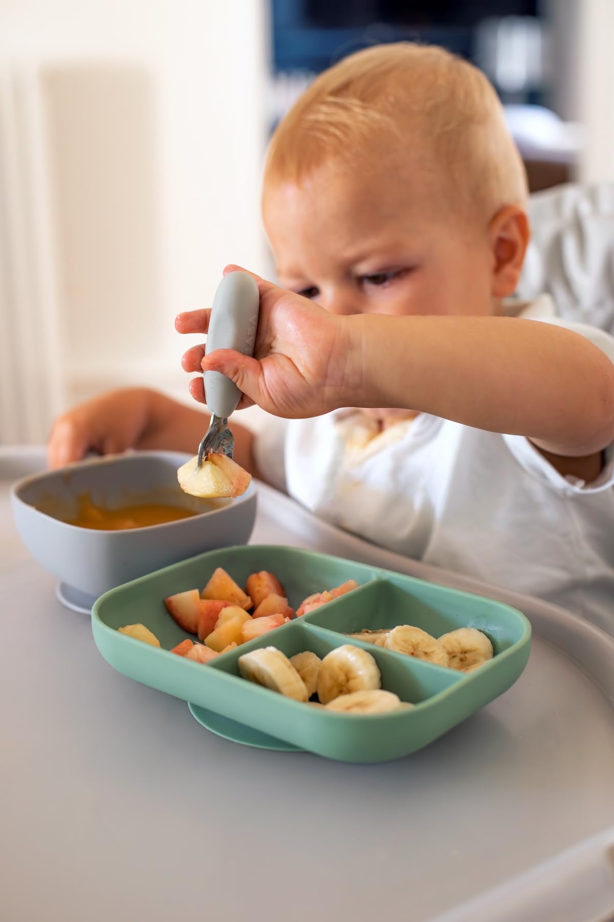 BEABA shallow spoon features portion-control for toddlers.