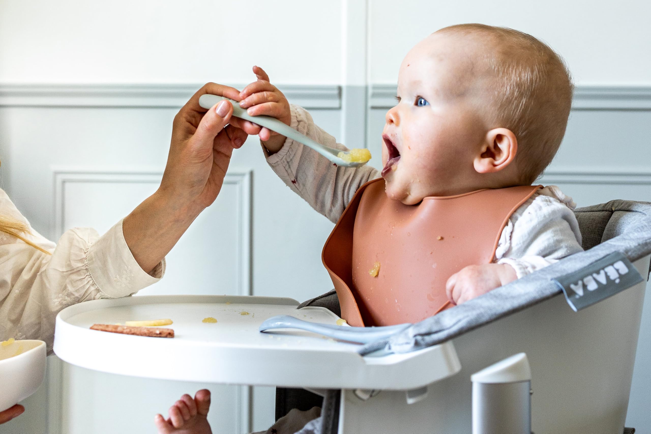 BEABA shallow spoon depth supports controlled portions for safer paced feeding.