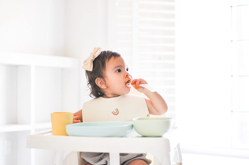 BEABA close-up silicone texture highlights soft, flexible, child-friendly material.