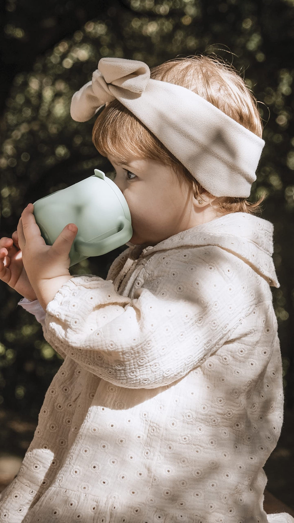 Beaba silicone cup is dishwasher-safe for easy cleanup after meals