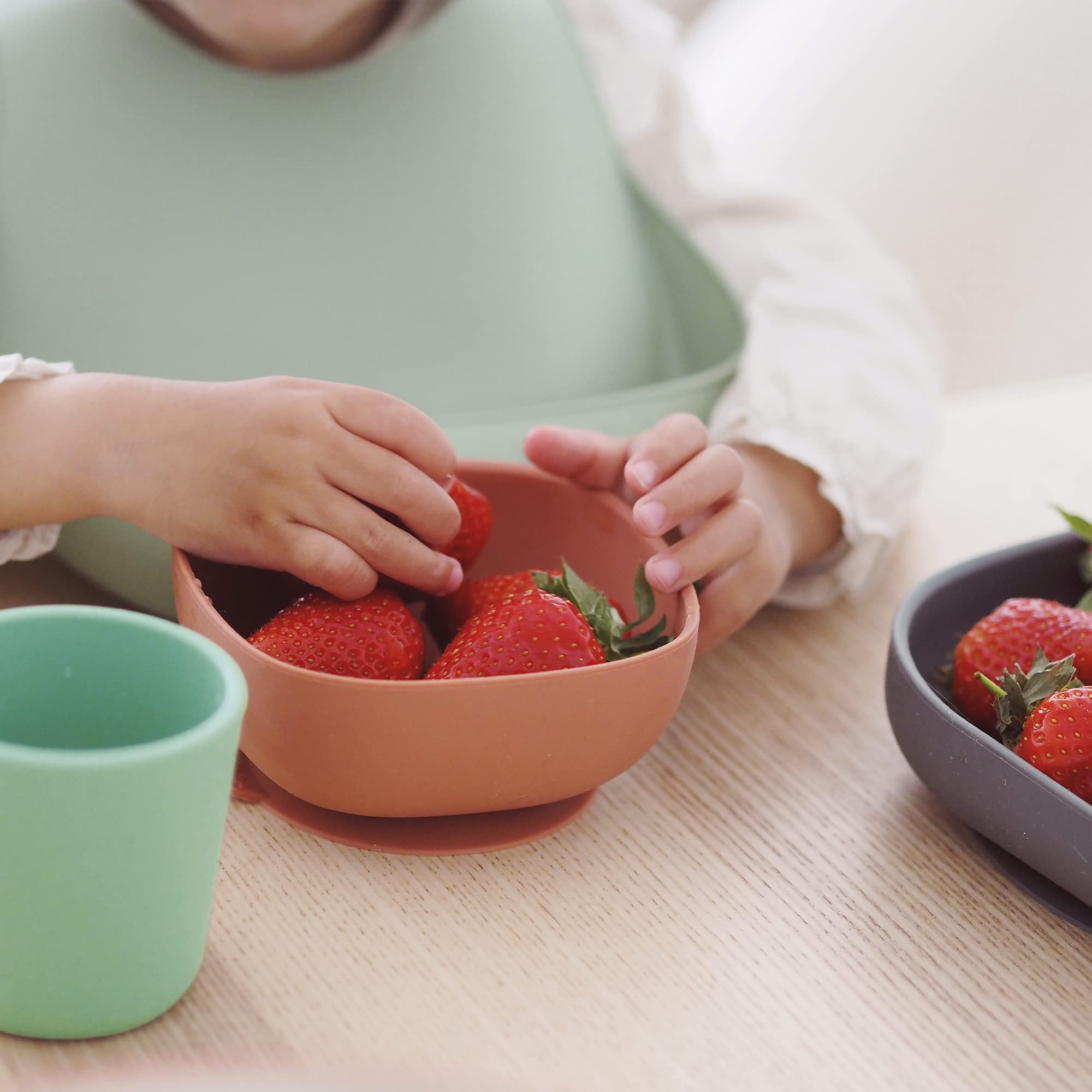 BEABA hygienic nonporous surface emphasizes quick cleanup and bacteria resistance.