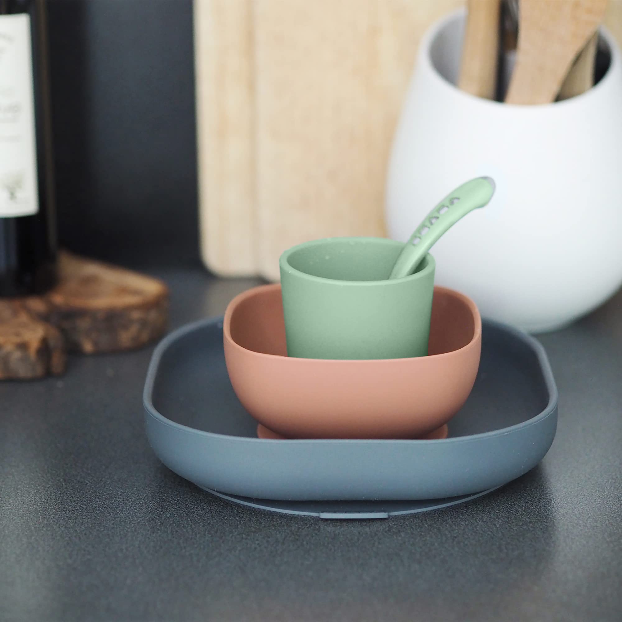 BEABA silicone set includes four-piece collection for growing kids and ease of use.