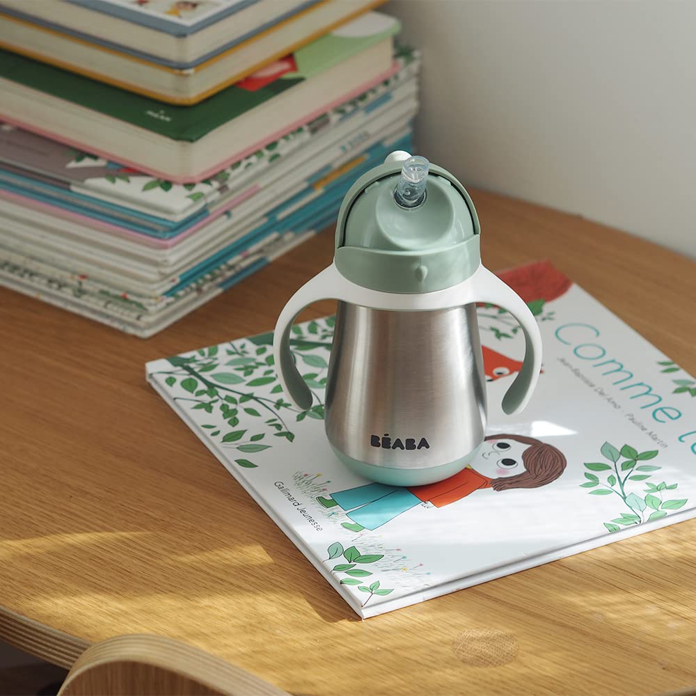 Beaba 316 stainless steel exterior stays cool to touch.