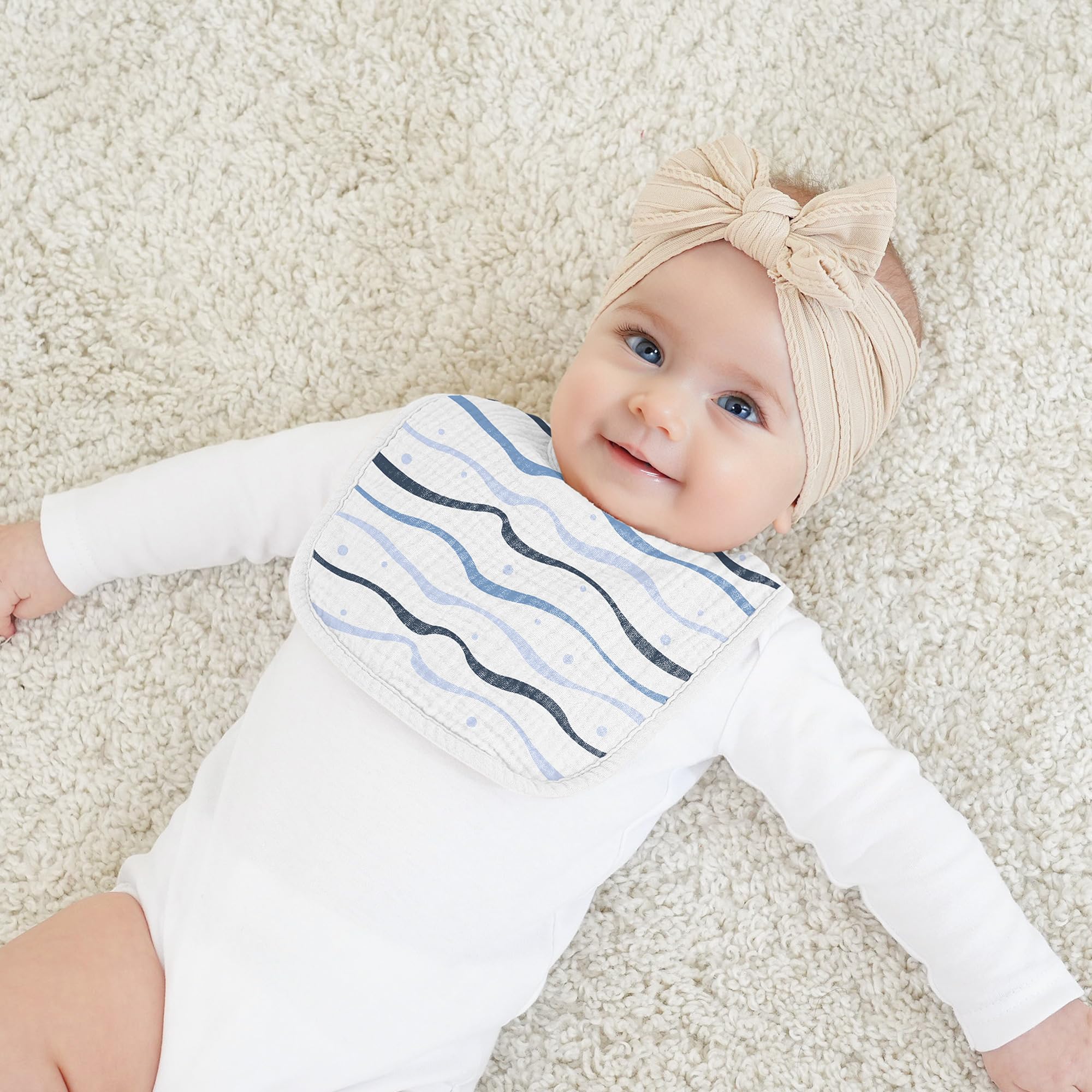 Bearmoss bib doubles as burp cloth for quick cleanups after meals.