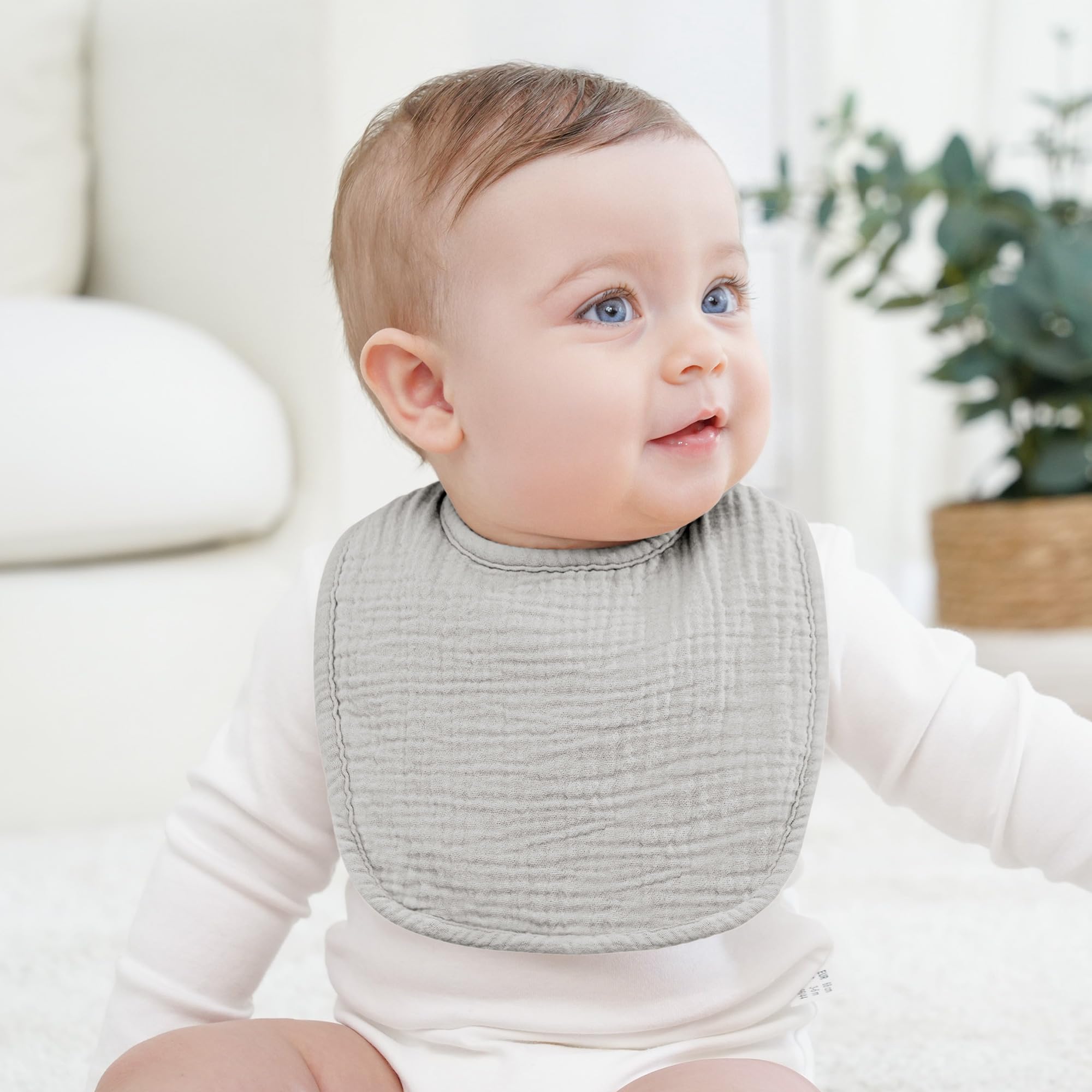 Bearmoss bibs in multiple colors with attractive packaging